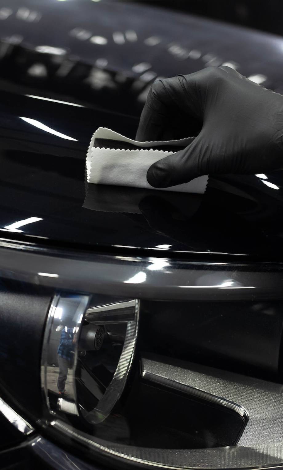 Applying nanoceramics to cars. Car paint protection concept